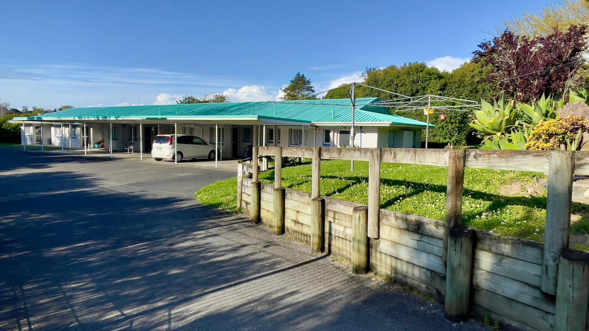 Waiuku Motel Kültér fotó