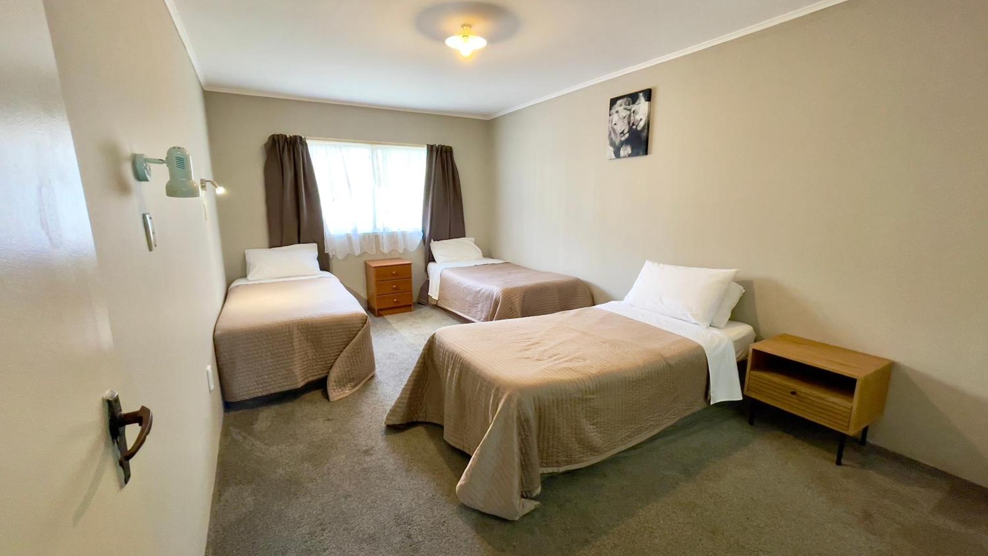 Waiuku Motel Kültér fotó