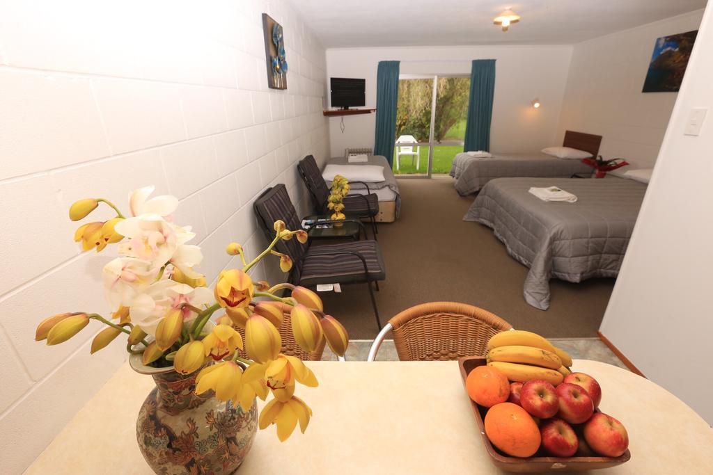 Waiuku Motel Kültér fotó